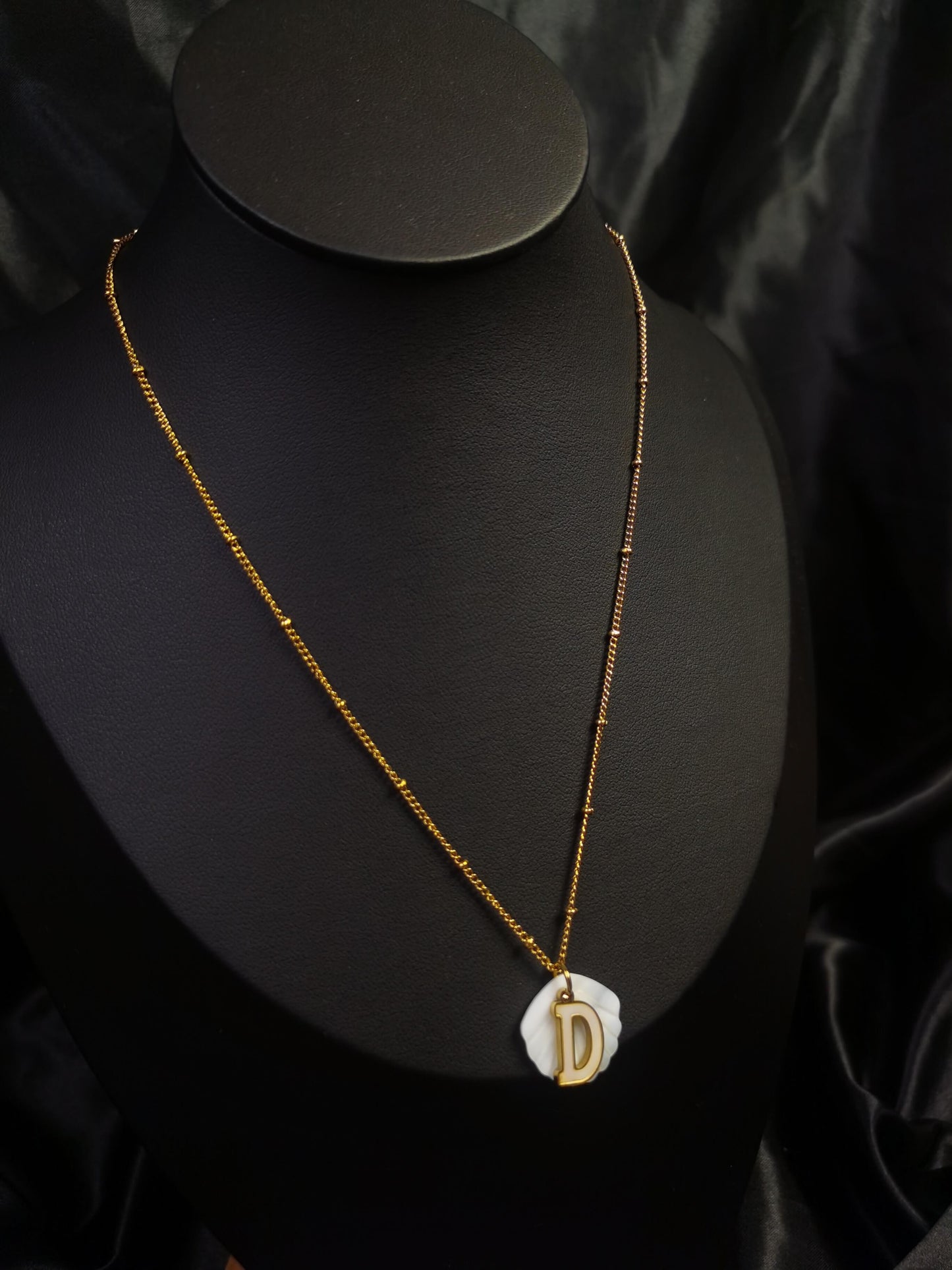 Shell Name Initial Necklace 18k gold-plated Titanium Steel Ball chain Trendy Jewelry 2025 GMJN021
