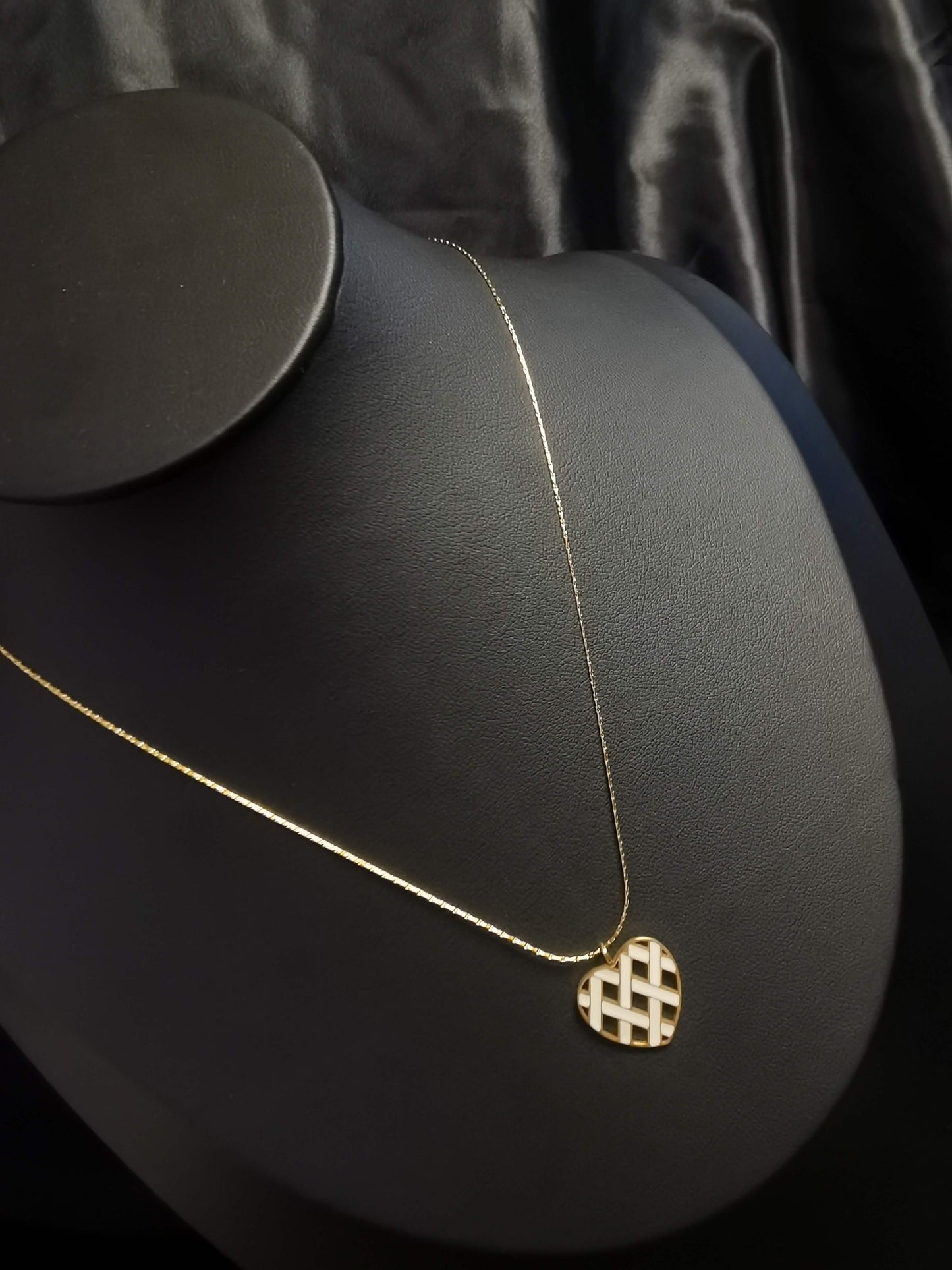 Net Heart Necklace 18k gold-plated Titanium Steel chain Trendy Jewelry 2025 GMJN031