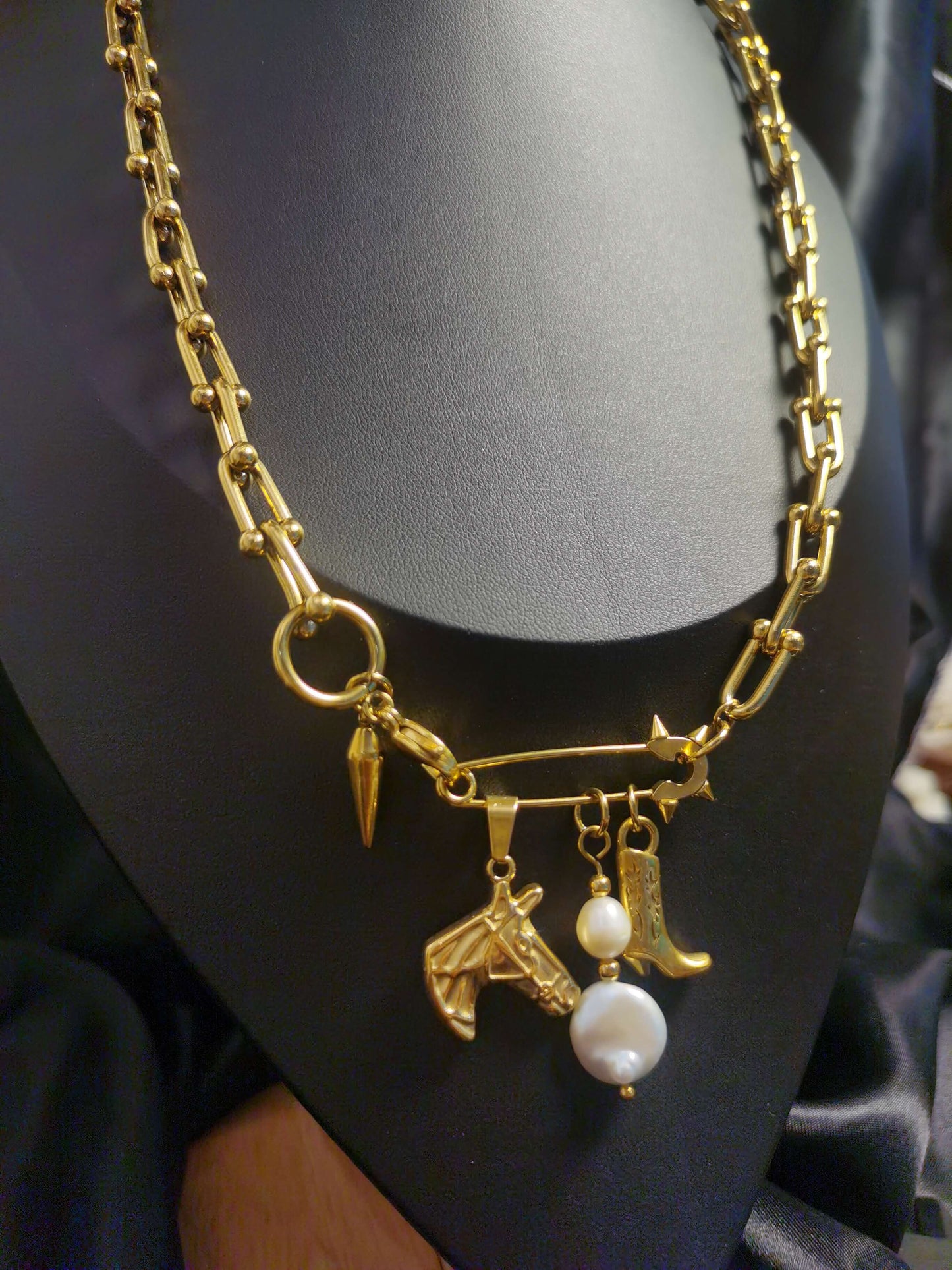 Cowboy Necklace 18k gold-plated Titanium Steel horseshoe chain Trendy Jewelry 2025 GMJN038