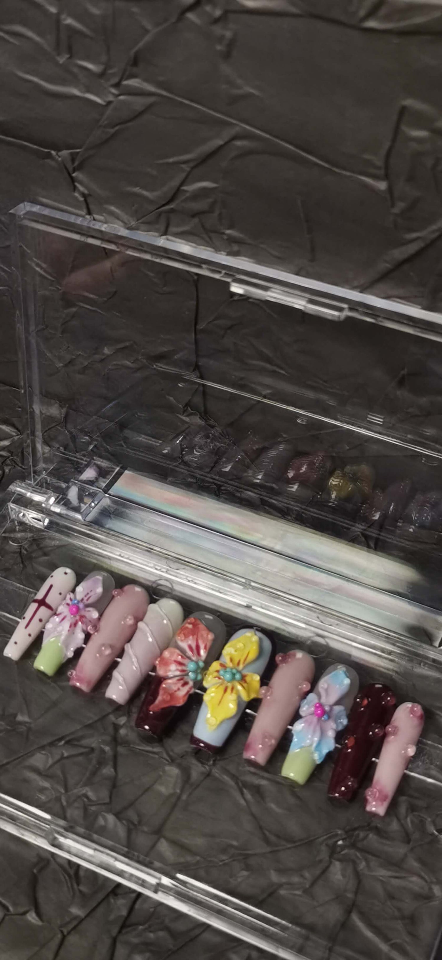 Press on nails --$14.9 per set(in stock)