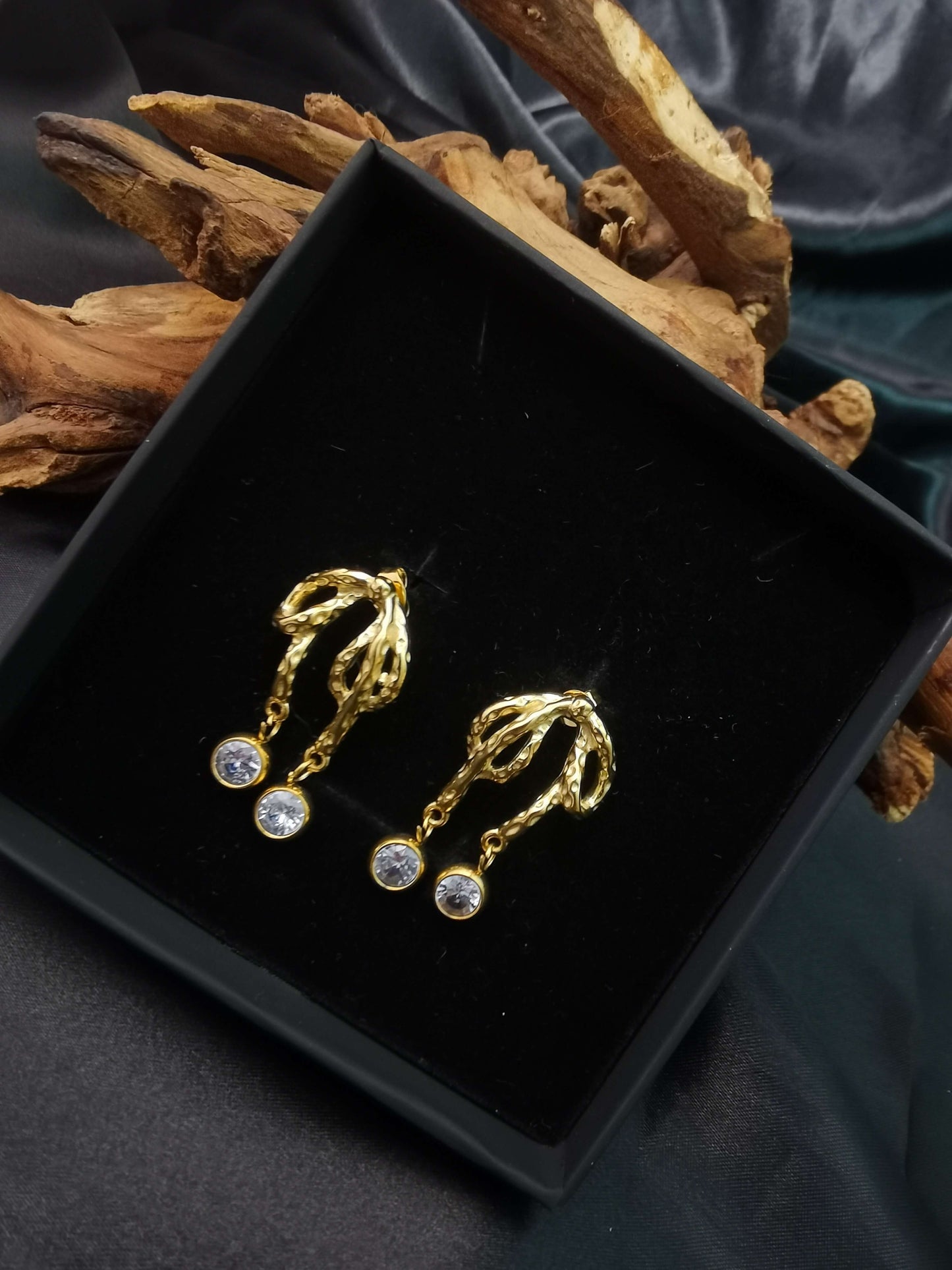 Bow knot Earrings Zircon 18k gold-plated Titanium Steel Jewelry GMJE001