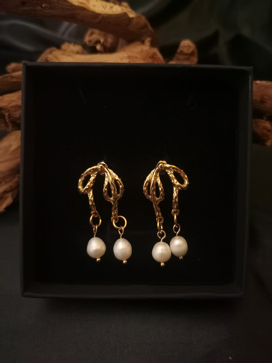 Bowk not Earrings freshwater pearl 18k gold-plated Titanium Steel GMJE003