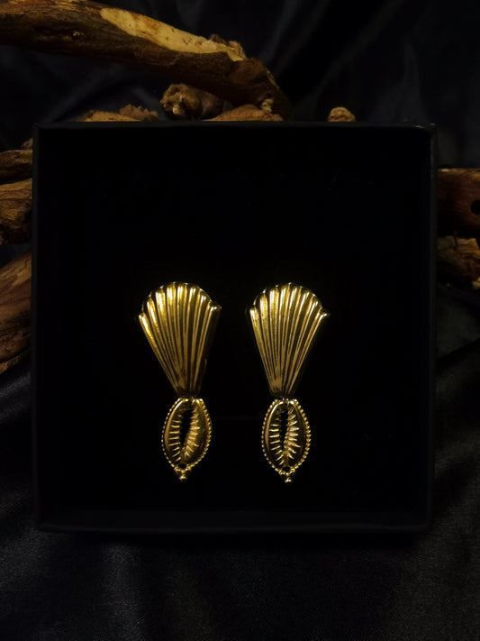 Shell Shaped Earrings 18k gold-plated Titanium Steel Shell pendant GMJE022