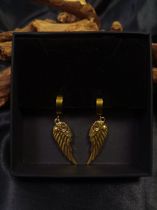 Huggie Angel Wings Earrings 18k gold-plated Titanium Steel GMJE040