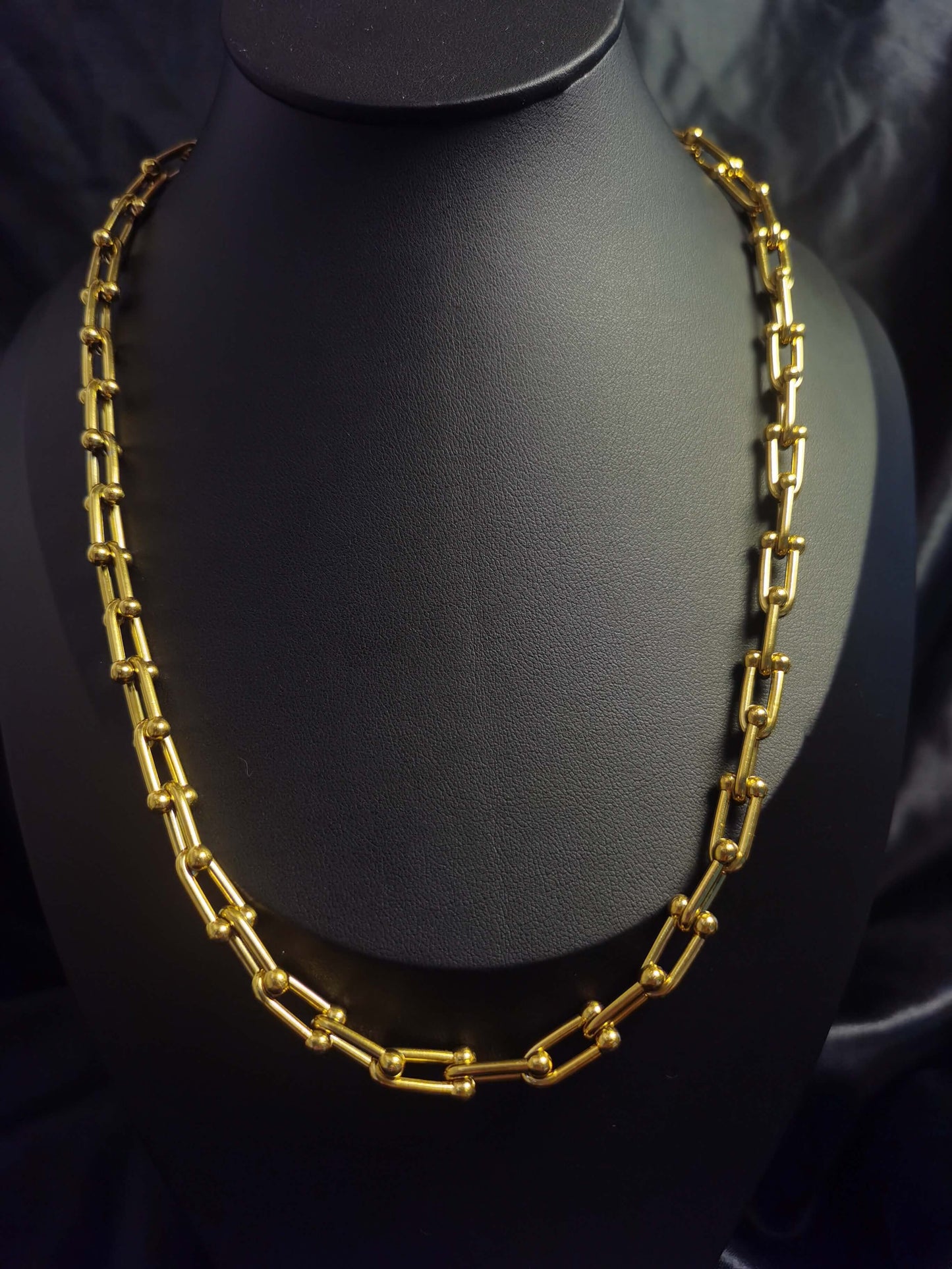 Horseshoe Chain Necklace 18k gold-plated Titanium Steel Trendy Jewelry 2025 GMJBC020