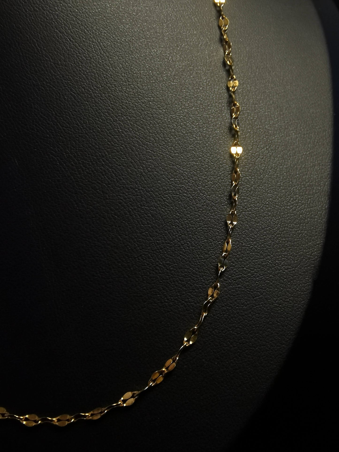 Cherry Ladybug Necklace 18k gold-plated Titanium Steel Lip chain Trendy Jewelry 2025 GMJN001
